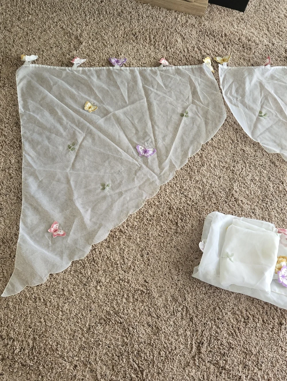 Sheer White Butterfly Scalloped Valance Set
